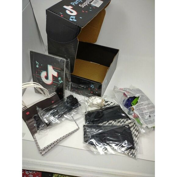 Mofine Party Supply Kit Tiktok themed party supply kit see description for more - Picture 4 of 6